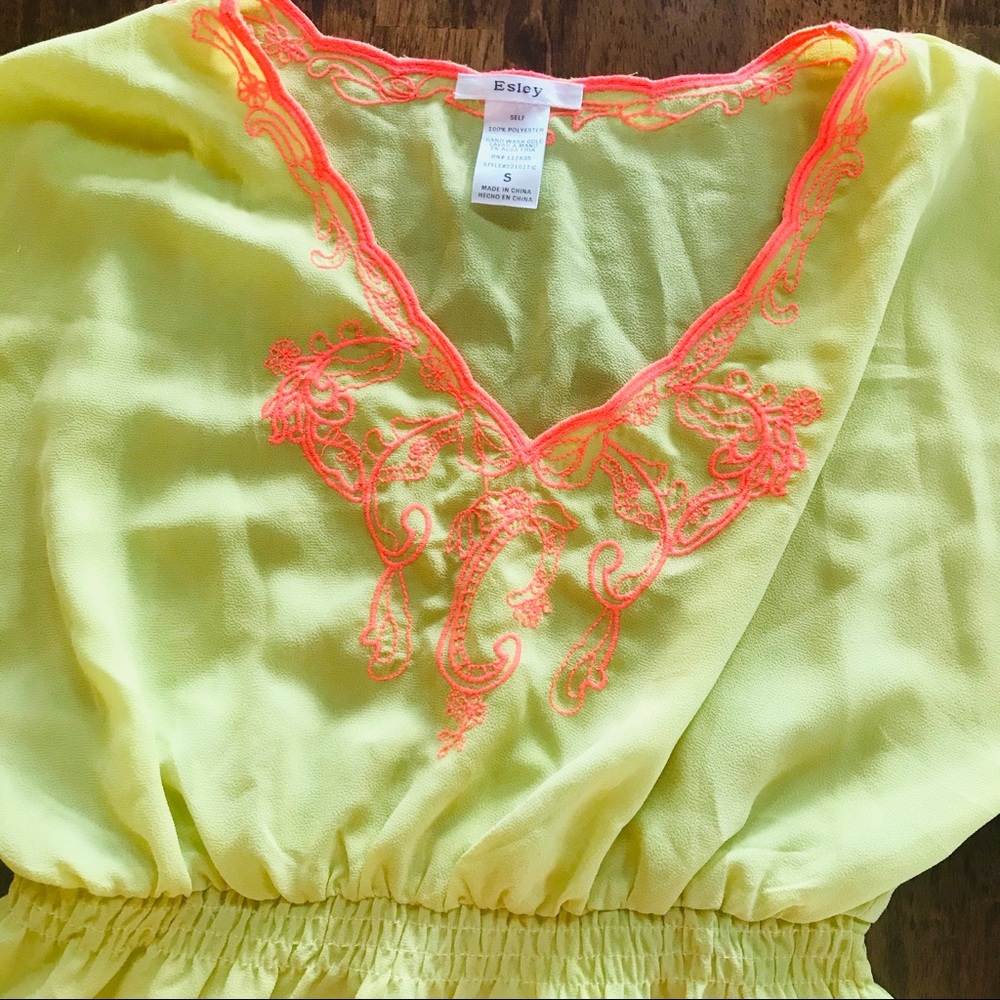 Beautiful Embroidered Spring/Fiesta Blouse - Picture 3 of 3
